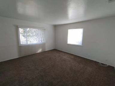 Main picture of 1502 W Orangeburg Ave