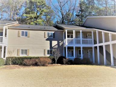 Main picture of 35 Rumson Ct SE