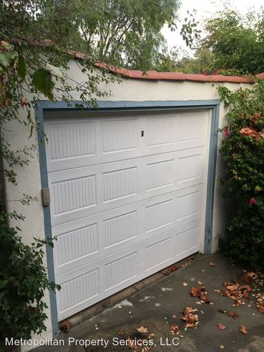 Main picture of 1355 Opechee Way