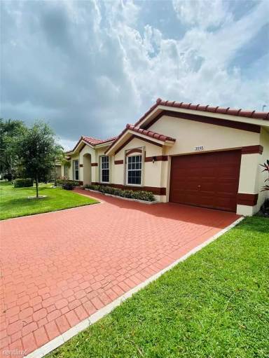 Main picture of 3595 Sahara Springs Blvd