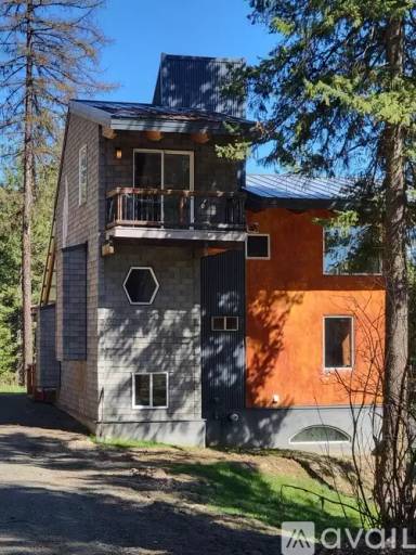 Main picture of 1036 Forest Ln