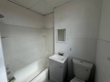 Main picture of 211 Reifert St