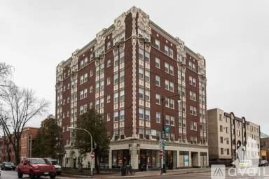 Main picture of 6930,6954,6971,6975 N Greenview Ave Apartments