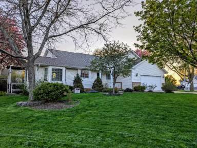 Main picture of 4065 Brougham Blvd NE