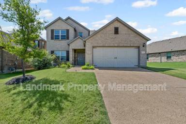 Main picture of 1206 Fox Chase Dr