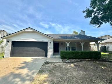 Main picture of 2514 E Princeton Ct