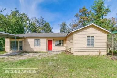 Main picture of 9117 Oak Knoll Ln