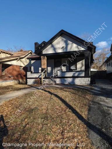 Main picture of 5411 Michigan Ave