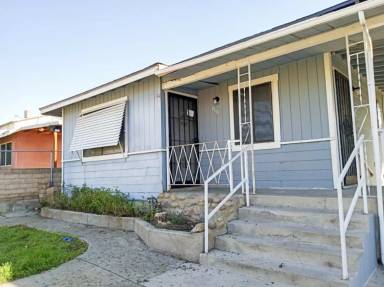 Main picture of 2221 Robinson St