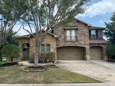 Main picture of 5827 Amherst Farms Ln