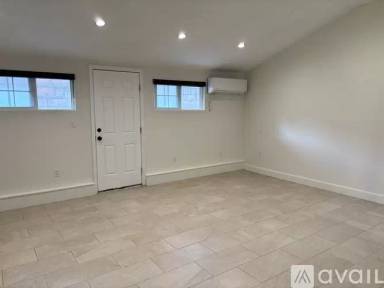 Main picture of 5839 Laramie Ave