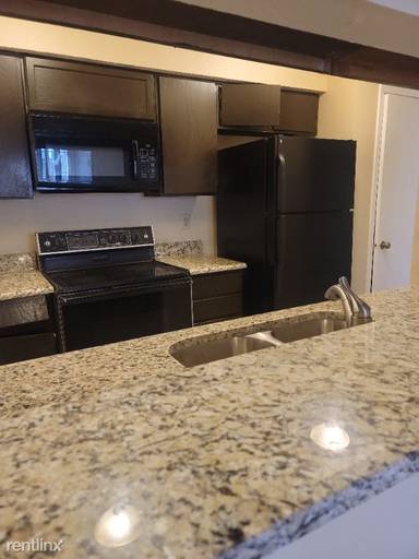 Main picture of Creek Bend Condominiums