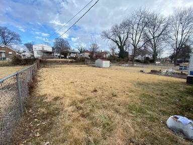 Main picture of 6927 Myron Ave