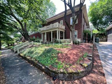 Main picture of 1714 Lynwood Ave