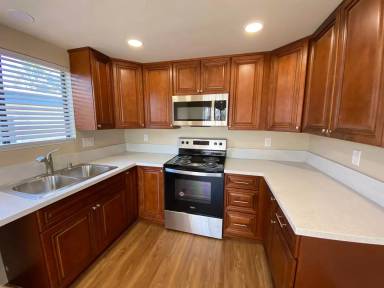 Main picture of 555 D St