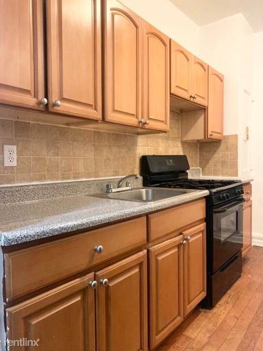 Main picture of 2233 Ocean Ave