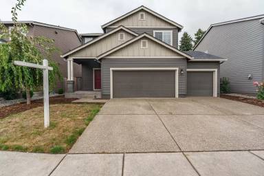 Main picture of 12102 NE 110th St