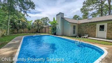 Main picture of 408 Tanglewood Dr