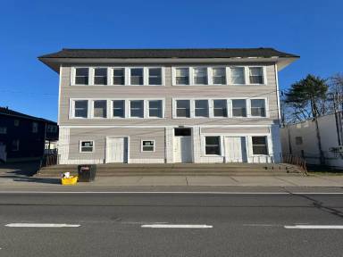 Main picture of 1906 E Main St