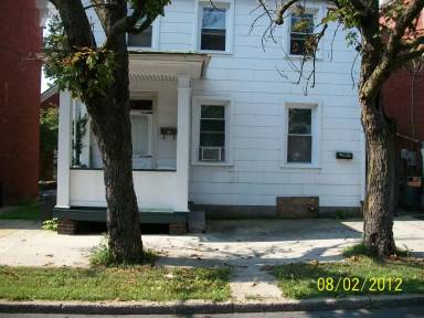 Main picture of 225 W Martin St