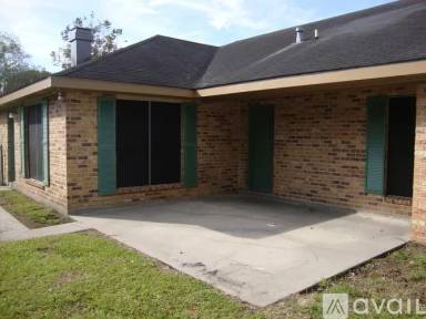 Main picture of 203 Bickerton Dr