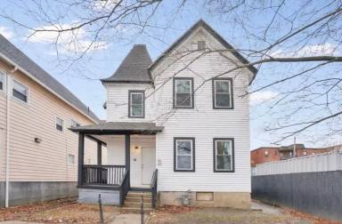 Main picture of 14 Adams St