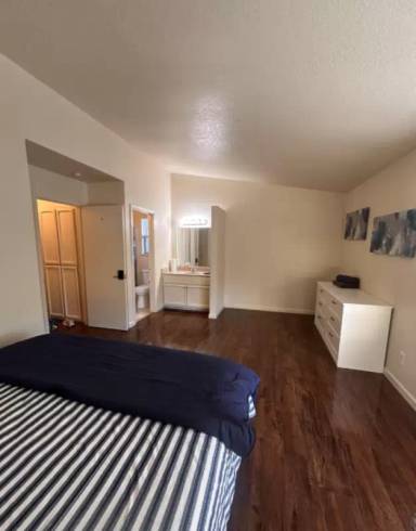 Main picture of 4304 Calcutta Way