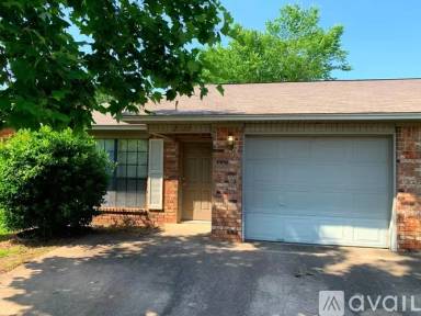 Main picture of 2622 W C St