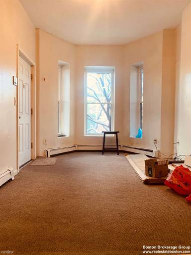 Main picture of 96 Hammond St