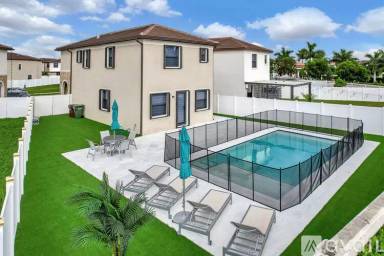 Main picture of 10800 W 35th Way