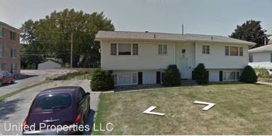 Main picture of 2752 A Ave NE