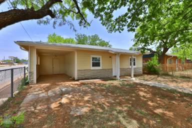 Main picture of 2157 Green St
