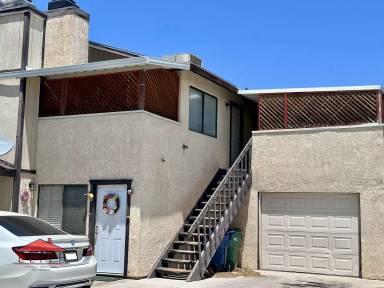 Main picture of 928 W Graaf Ave