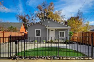 Main picture of 3324 Branch St