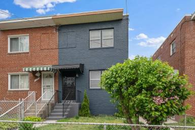 Main picture of 728 Kennedy St NE