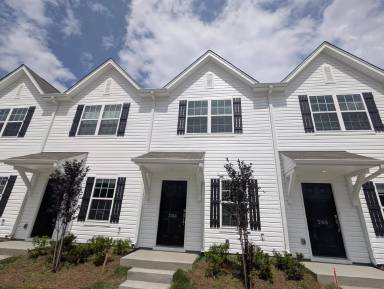 Main picture of 3164 Fall Hills Dr