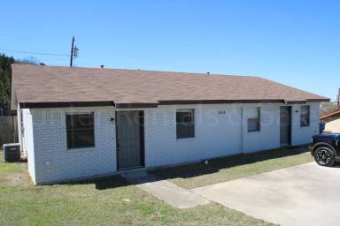 Main picture of 909 N 7th St