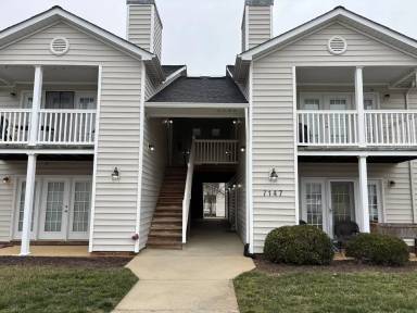 Main picture of 7147 W Friendly Ave