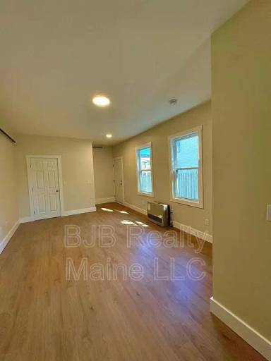 Main picture of 26 Revere St