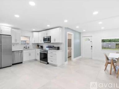 Main picture of 5731 SW 54th Ter