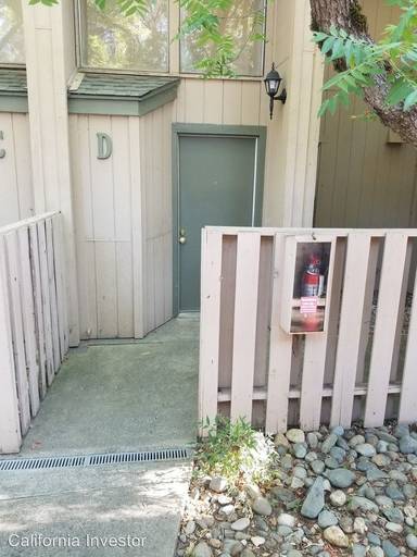Main picture of 13005 Lincoln Way