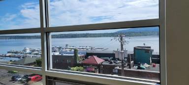 Main picture of 19 Front St