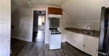Main picture of 103 Speedway Dr