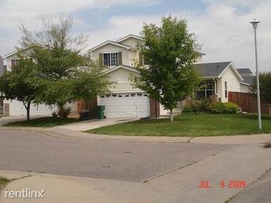 Main picture of 1877 Espana Way