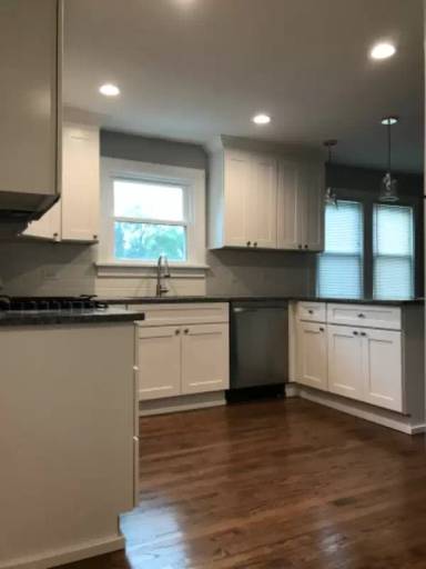 Main picture of 947 Burton Ave