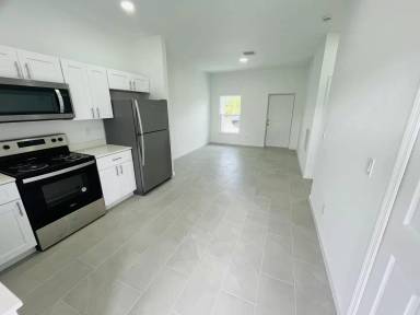 Main picture of 764 Santa Lucia Ave S