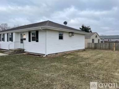 Main picture of 717 Swing Ave