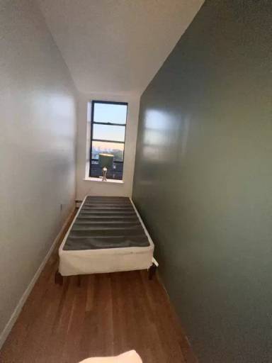Main picture of 1264 Sheridan Ave