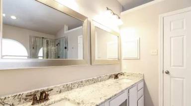 Main picture of 2418 Highdale Dr