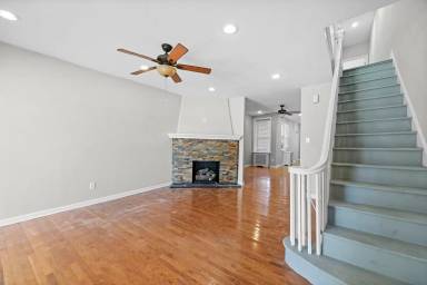 Main picture of 5930 N 19th St
